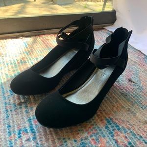 Andiamo Black Suede Wedge Heels